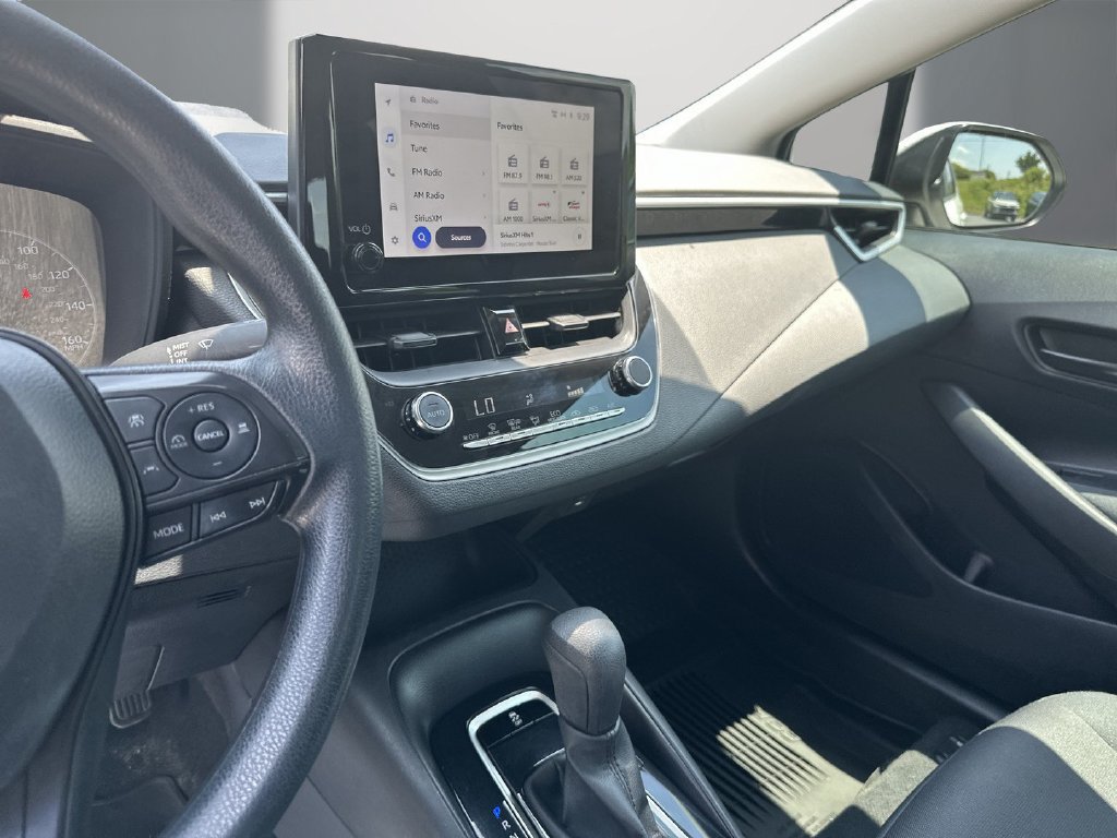 Used 2024 Toyota Corolla LE w/ LE Convenience Package FWD image 15