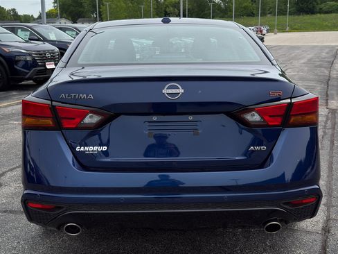 Certified 2024 Nissan Altima 2.5 SR w/ SR Premium Package AWD/4WD image 7