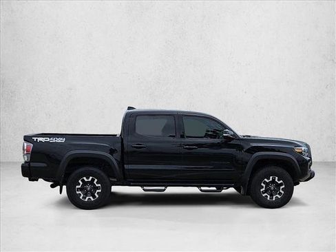 Used 2023 Toyota Tacoma TRD Off-Road w/ Technology Package AWD/4WD image 4