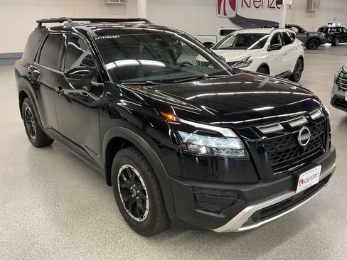Used 2025 Nissan Pathfinder Rock Creek AWD/4WD image 3