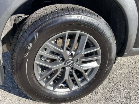 Used 2025 Nissan Rogue S image 7