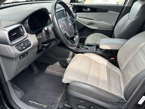 Used 2019 Kia Sorento SX AWD/4WD image 13