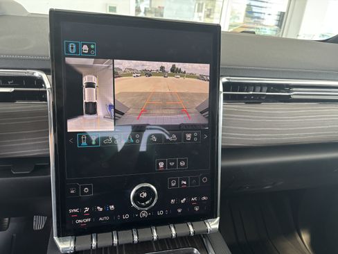 Used 2026 GMC Sierra EV Denali AWD/4WD image 15