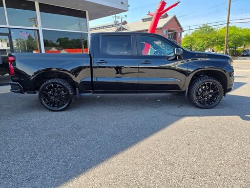 Used 2023 Chevrolet Silverado 1500 RST w/ Z71 Off-Road Package AWD/4WD image 38