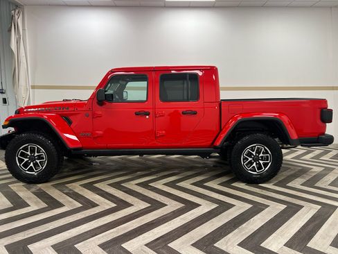 New 2026 Jeep Gladiator Rubicon image 3