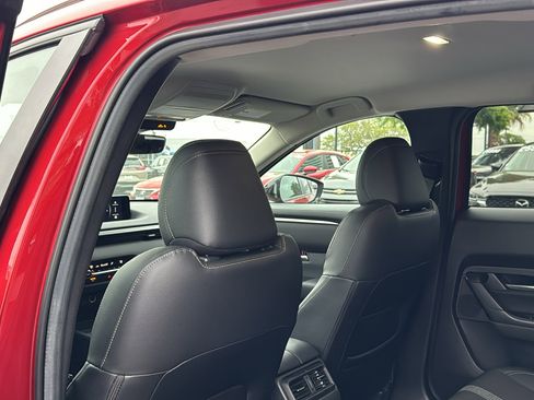 Certified 2025 MAZDA CX-50 2.5 Hybrid w/ Preferred Pkg image 17