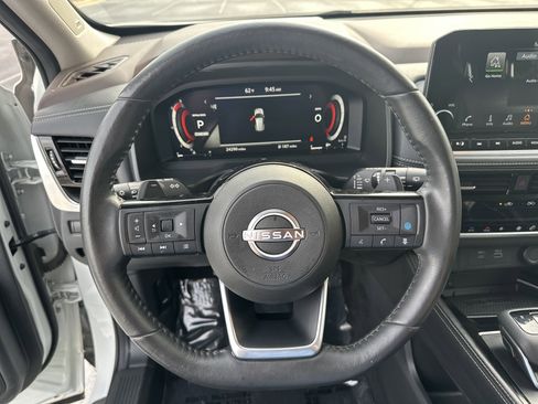 Used 2023 Nissan Rogue Platinum w/ Platinum Premium Package image 18