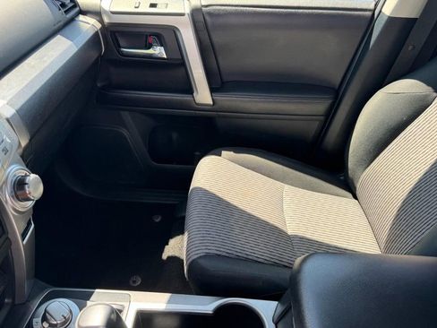 Used 2016 Toyota 4Runner SR5 AWD/4WD image 13