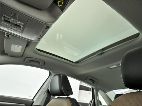 New 2025 Volkswagen Jetta SEL image 8