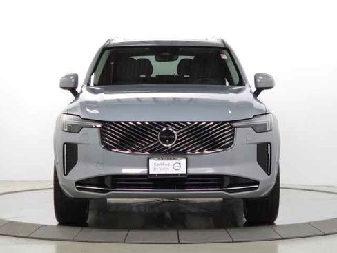 Certified 2026 Volvo XC90 B6 Plus AWD/4WD image 2