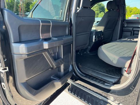 Used 2018 Ford F150 XLT w/ Equipment Group 302A Luxury AWD/4WD image 20