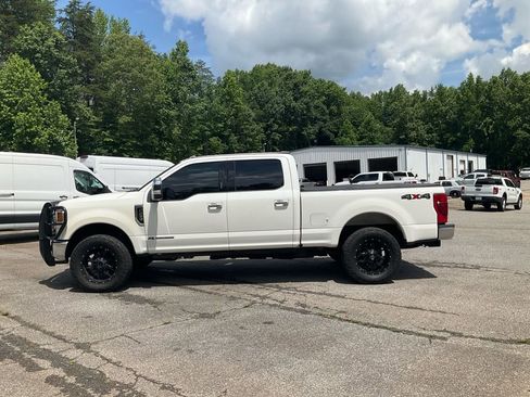 Used 2021 Ford F250 Lariat w/ Lariat Ultimate Package AWD/4WD image 8