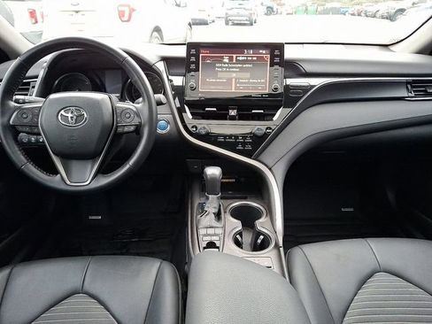 Used 2022 Toyota Camry SE image 16