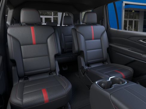 New 2026 Chevrolet Traverse RS w/ LPO, Floor Liner Package AWD/4WD image 25