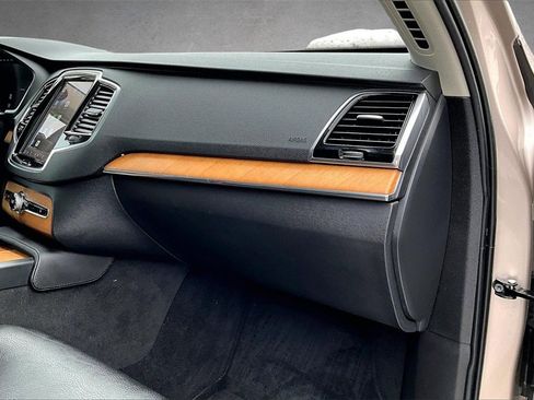 Used 2023 Volvo XC90 B6 Plus w/ Protection Package Premier image 27