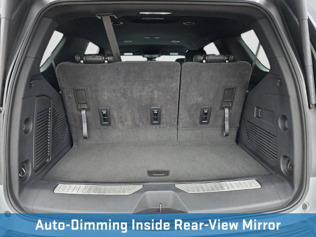 Used 2025 Chevrolet Tahoe Z71 AWD/4WD image 18