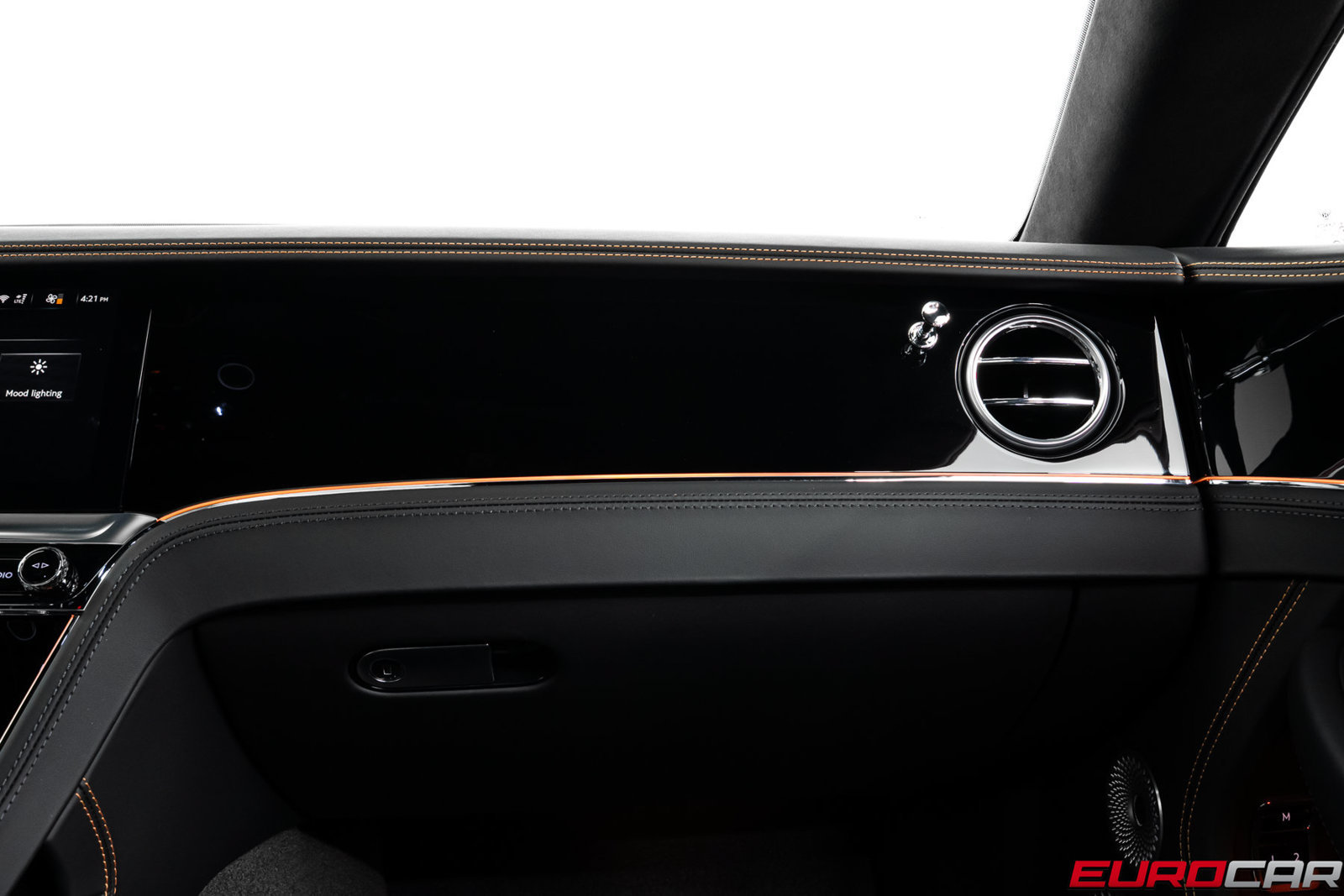 Used 2025 Bentley Continental GT AWD/4WD image 30