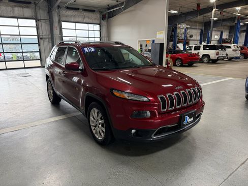 Used 2015 Jeep Cherokee Limited AWD/4WD image 4