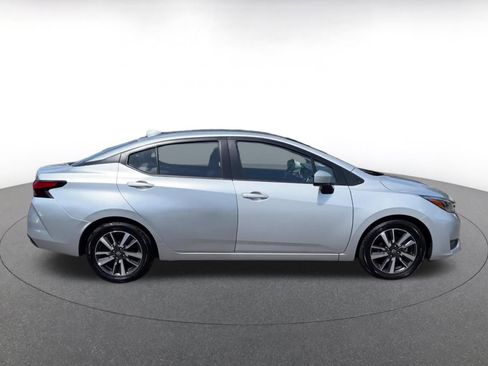 Used 2025 Nissan Versa SV FWD image 16