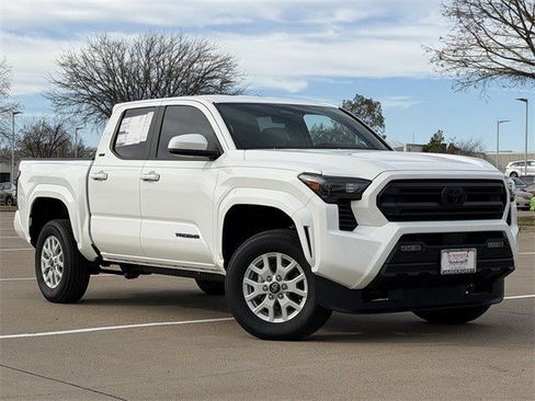 New 2026 Toyota Tacoma SR5 image 2