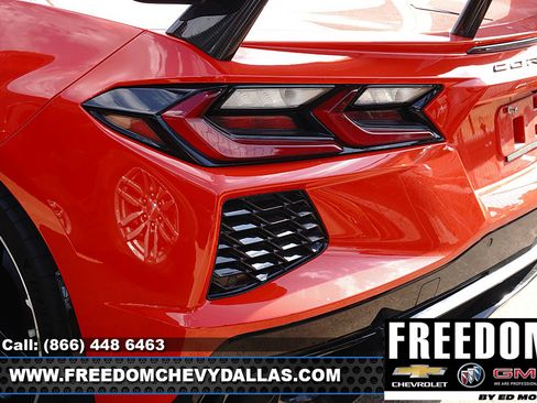 Used 2024 Chevrolet Corvette Stingray Coupe w/ 1LT RWD image 9
