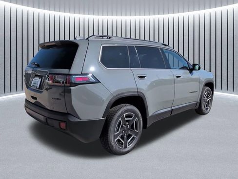 New 2026 Jeep Cherokee Laredo image 6