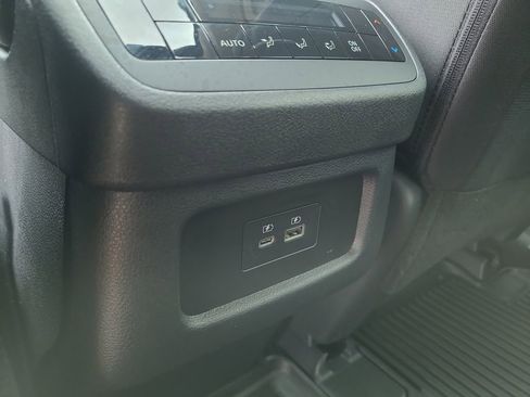 Certified 2025 Nissan Pathfinder SV w/ SV Premium Package FWD image 11
