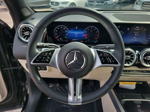Certified 2026 Mercedes-Benz GLB 250 image 25