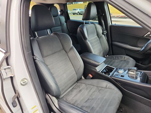 Used 2022 Mitsubishi Outlander SE image 33