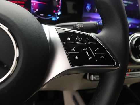 Used 2026 Mercedes-Benz GLA 250 image 15