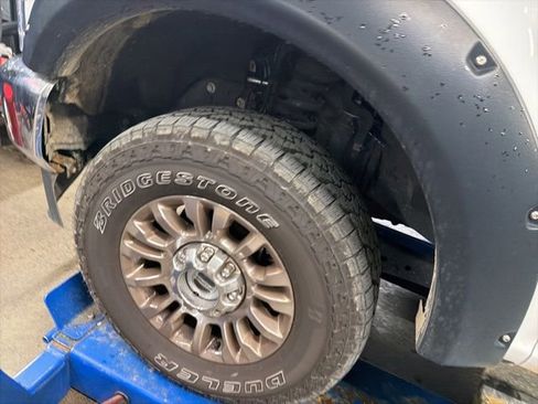 Used 2021 Ford F350 Lariat w/ Lariat Ultimate Package image 6