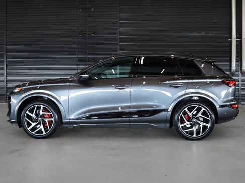 New 2027 Audi SQ6 e-tron Premium Plus AWD/4WD image 13