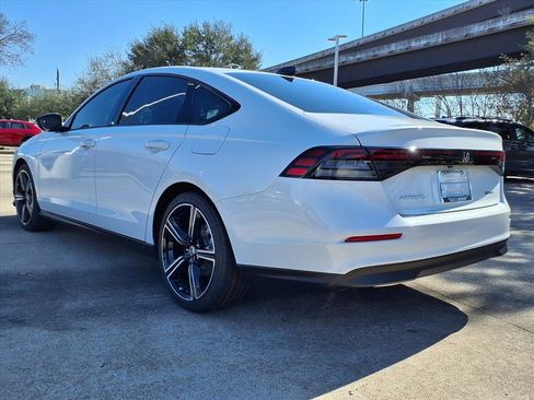Used 2026 Honda Accord SE image 2