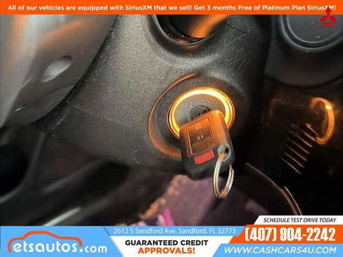Used 2018 Mitsubishi Outlander ES AWD/4WD image 2