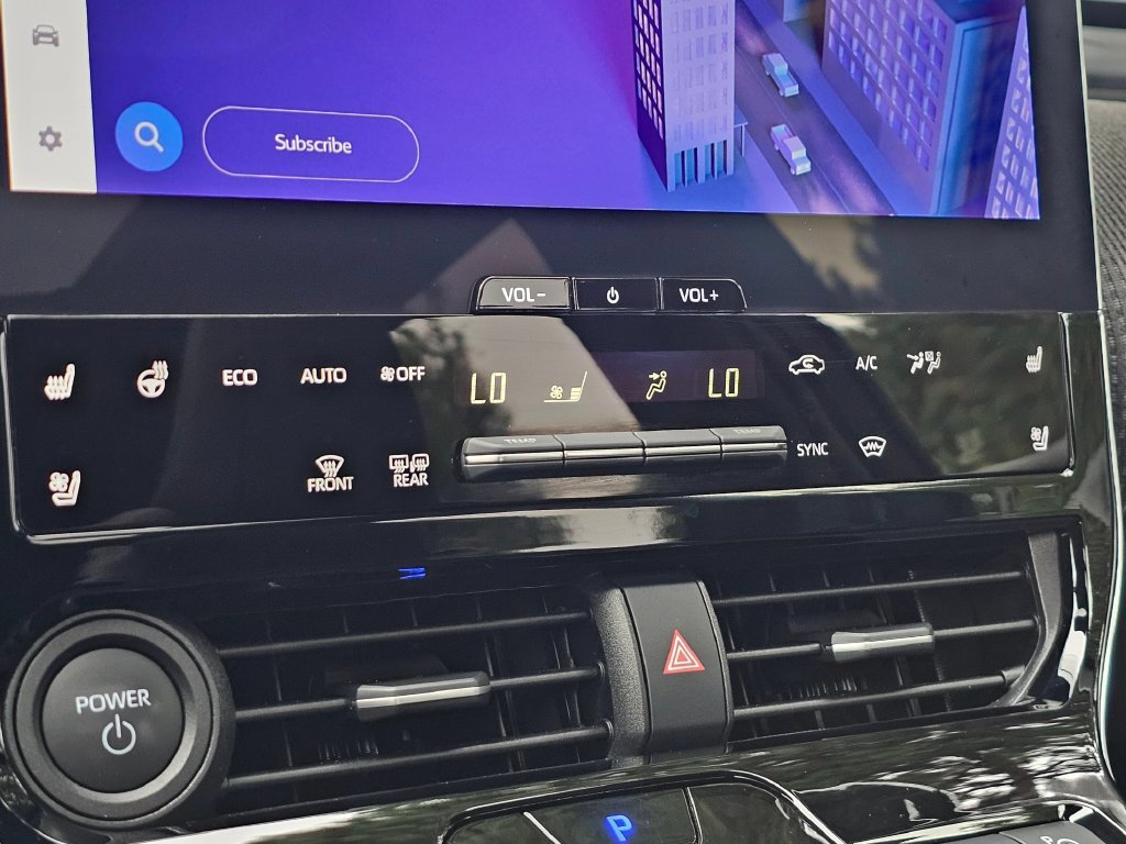 Certified 2023 Subaru Solterra AWD image 33