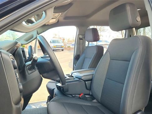 Used 2024 Chevrolet Silverado 2500 Custom w/ Custom Value Package image 24