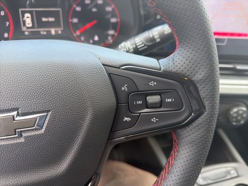 New 2026 Chevrolet Trax RS w/ Sunroof Package image 22