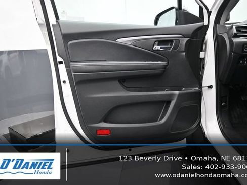 Used 2023 Honda Ridgeline Sport image 23