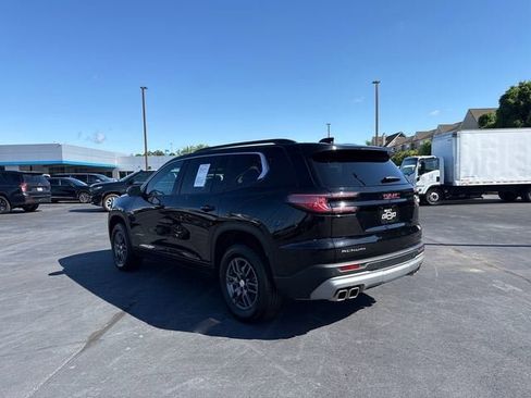 Used 2025 GMC Acadia Elevation FWD image 5