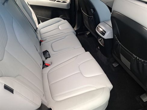 Used 2024 Hyundai Palisade SEL image 11