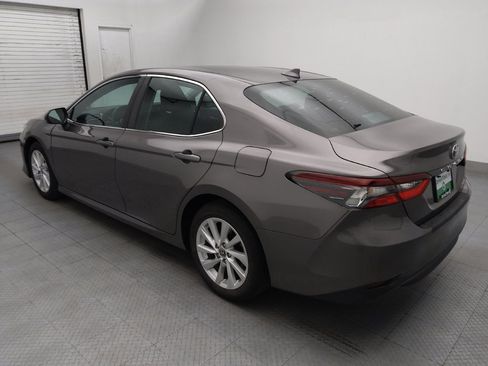 Used 2021 Toyota Camry LE FWD image 5