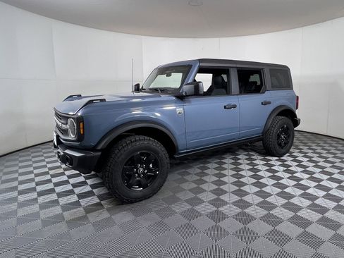 New 2025 Ford Bronco Big Bend w/ Black Diamond Package image 2