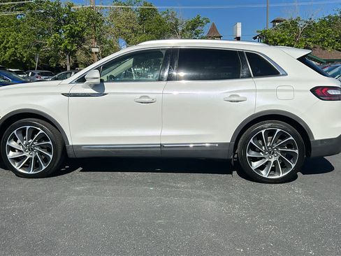 Used 2023 Lincoln Nautilus Reserve w/ Equipment Group 202A AWD/4WD image 8