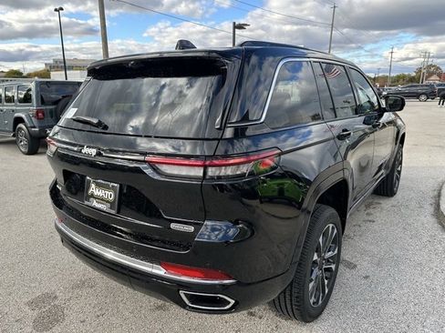 New 2025 Jeep Grand Cherokee Overland image 8