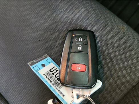 Used 2022 Toyota Corolla SE image 26