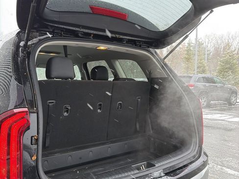 Used 2023 Kia Telluride S image 15