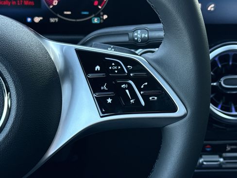 New 2026 Mercedes-Benz GLB 250 image 37