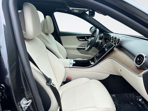 Used 2024 Mercedes-Benz C 300 Sedan image 31