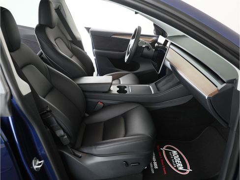 Used 2023 Tesla Model Y Performance image 36