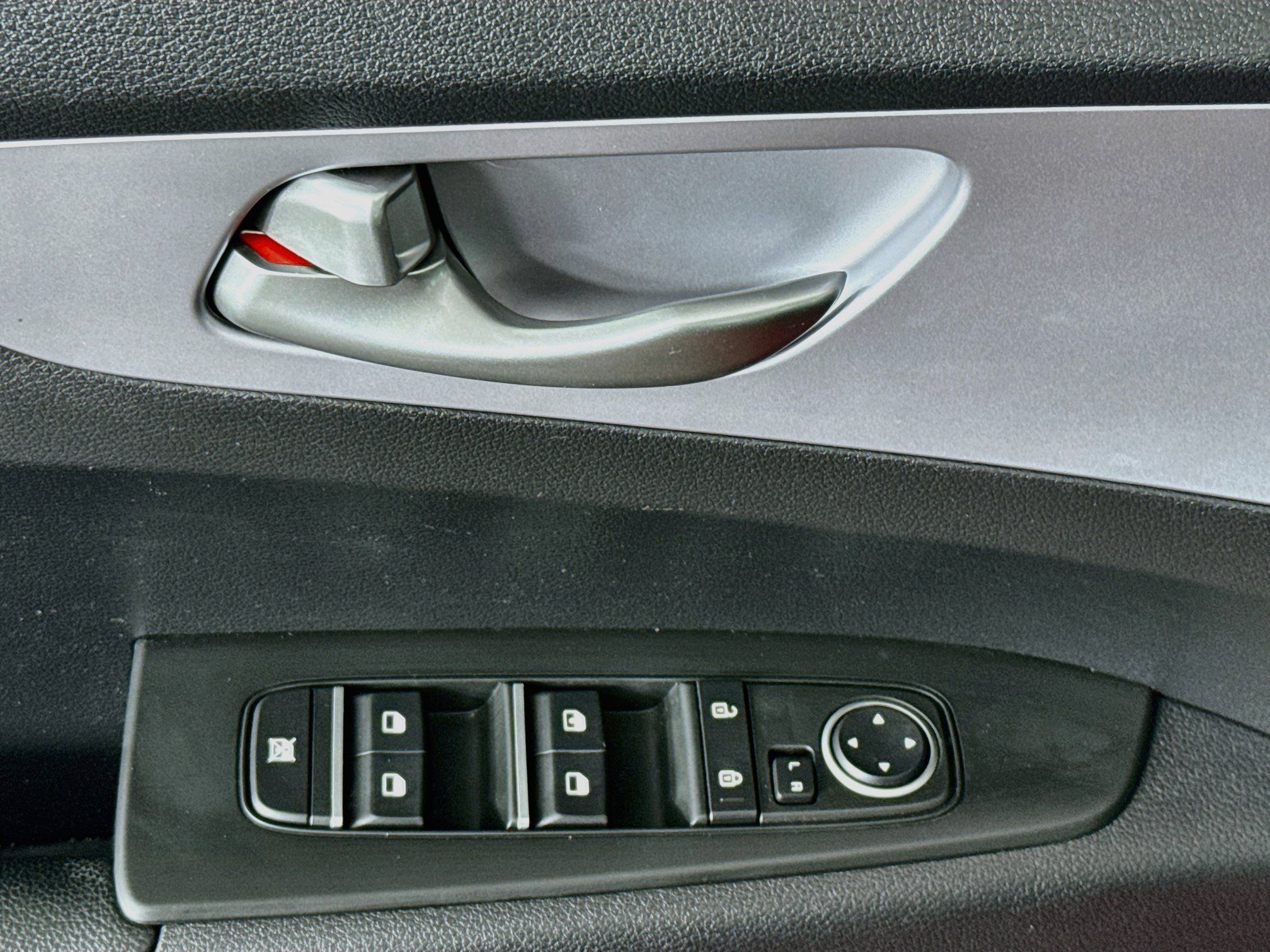 Used 2022 Kia Forte LXS FWD image 21